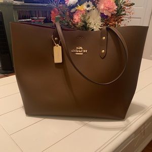 Coach large carry all tote